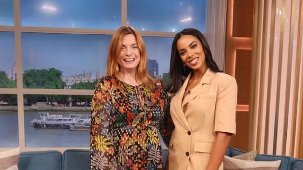 罗谢尔·休姆斯(Rochelle Humes)是高街百货公司的“老板女士”，该公司正在打八折